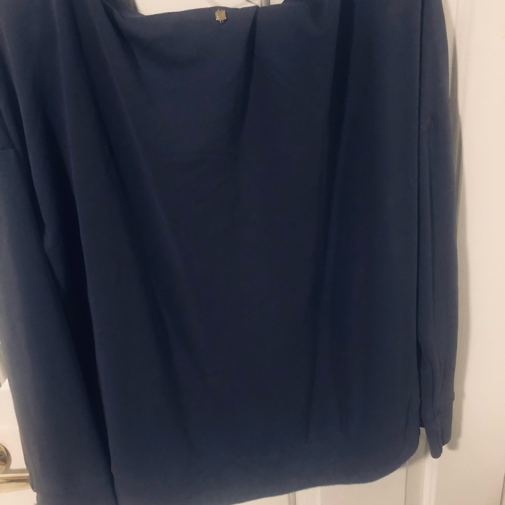 Fabletics Grey Women's Top - Picture 7 of 7